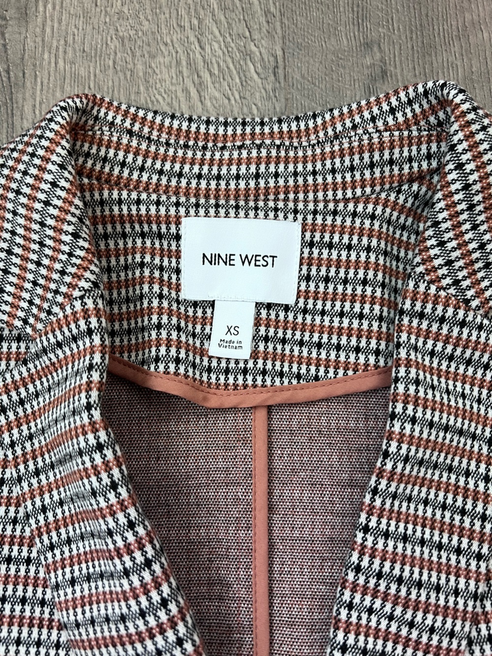 Nine West brown and Black Houndstooth Single-Button Blazer - Picture 3 of 9